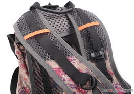 多伊特花色骑行背包 女士骑行装备中的时尚与实用之选